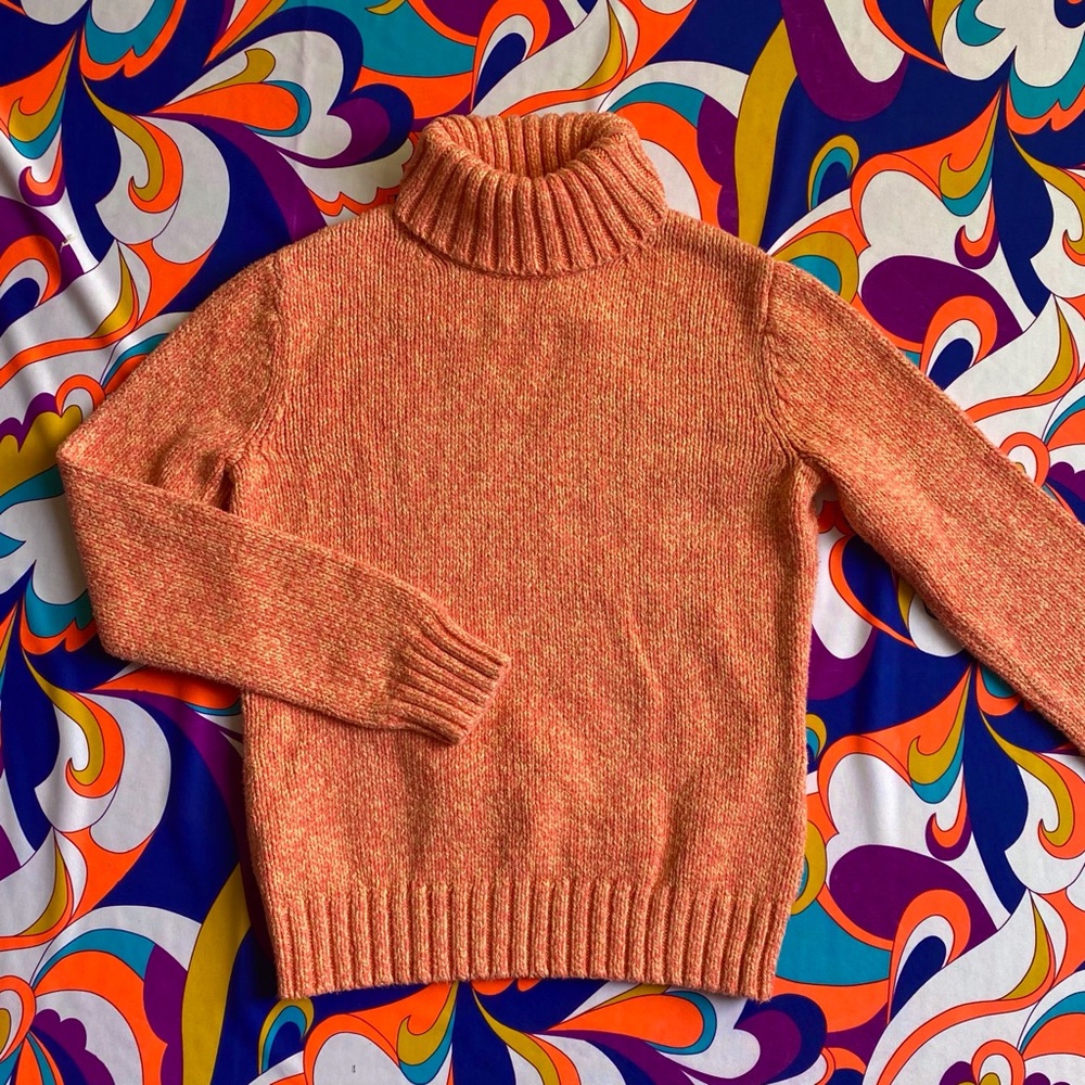 Vintage 90s peachy turtleneck